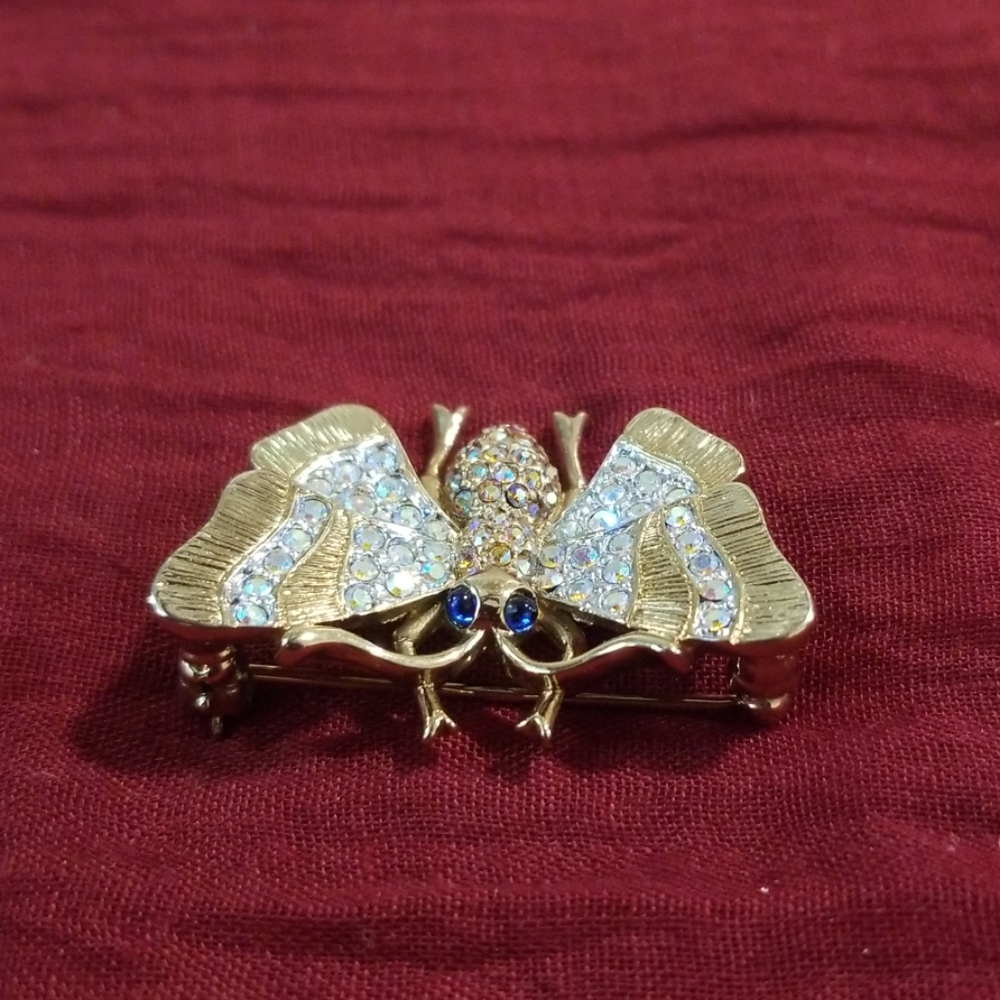 Pin - Picture 4 of 4